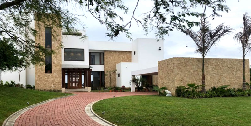 Fiscalización de una residencia familiar de aproximadamente 800 m2 en Santa Elena